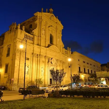 Real Umberto I° - Kalsa Apartman Palermo